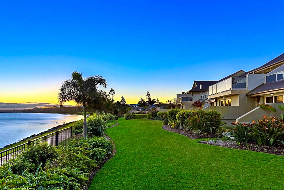 Harrington River Lodge