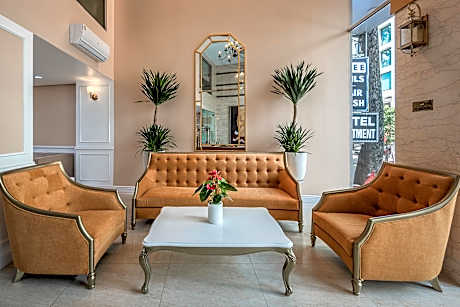 SAZI Resin Hotel - Free Nails HairWash