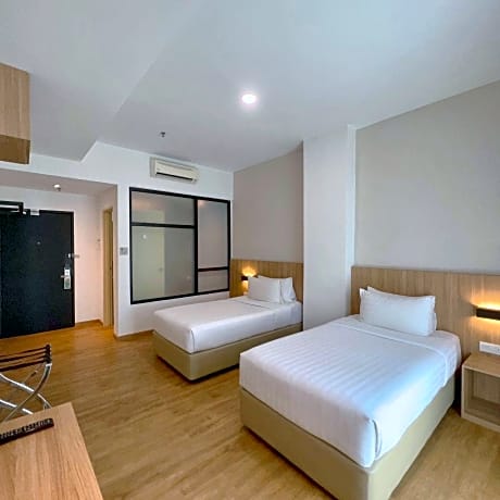 Twin Room with Bathroom