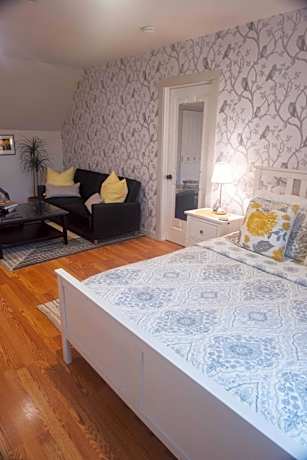 Deluxe Family Suite
