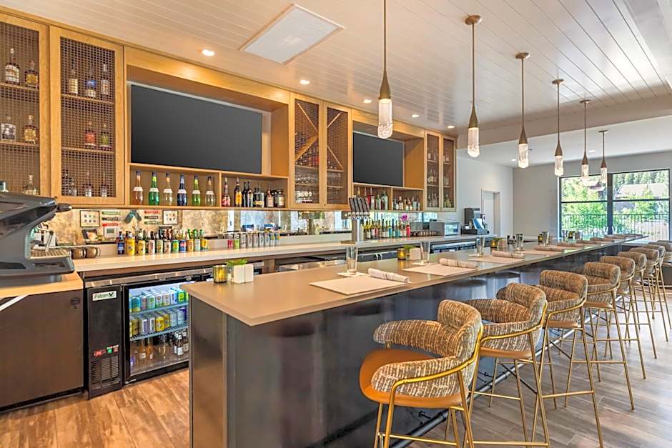 Cambria Hotel Copper Mountain