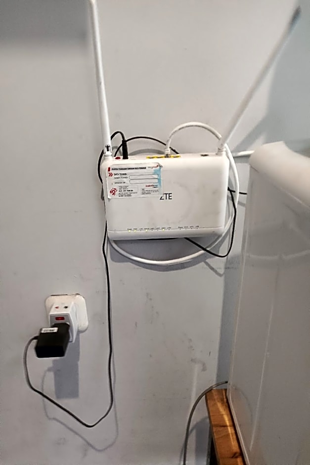 OYO 92806 Penginapan Geby Syariah