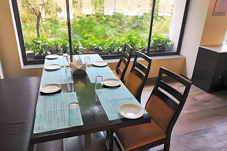 Krishna Inn By Royal Hotels