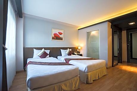 Deluxe Double or Twin Room