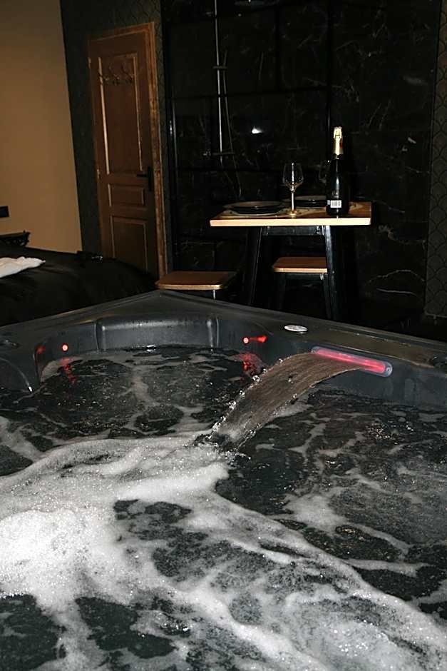 Désirs d'une nuit - Loveroom jacuzzi