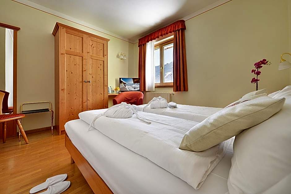 Zdjęcie 1 z 4 — Standard 1 Double Bed or 2 Beds