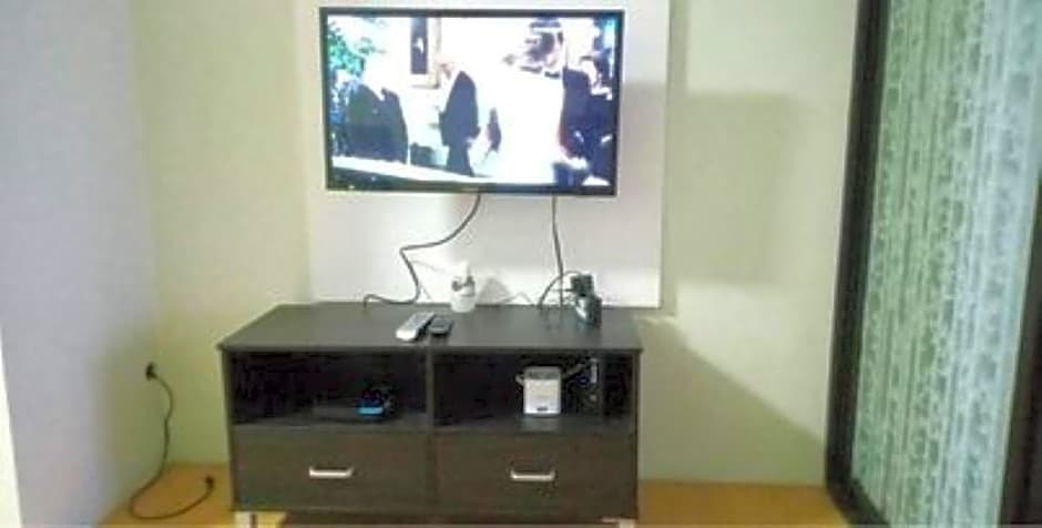 ONE OASIS B2 back of SM MALL free pool wifi