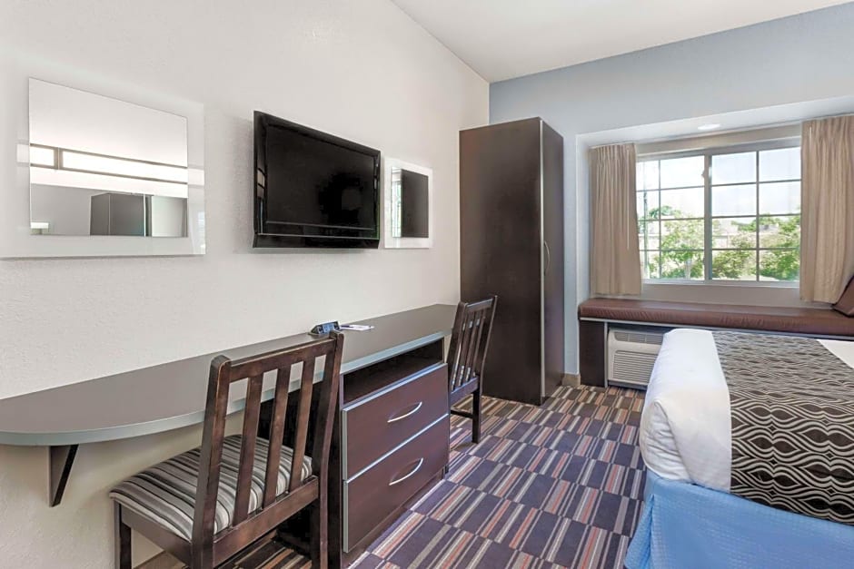 Microtel Inn & Suites by Wyndham Hoover/Birmingham