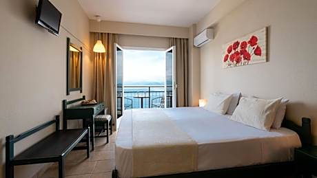 Twin Comfort Side Sea View