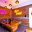 Mala Vecindad Beer Hotel