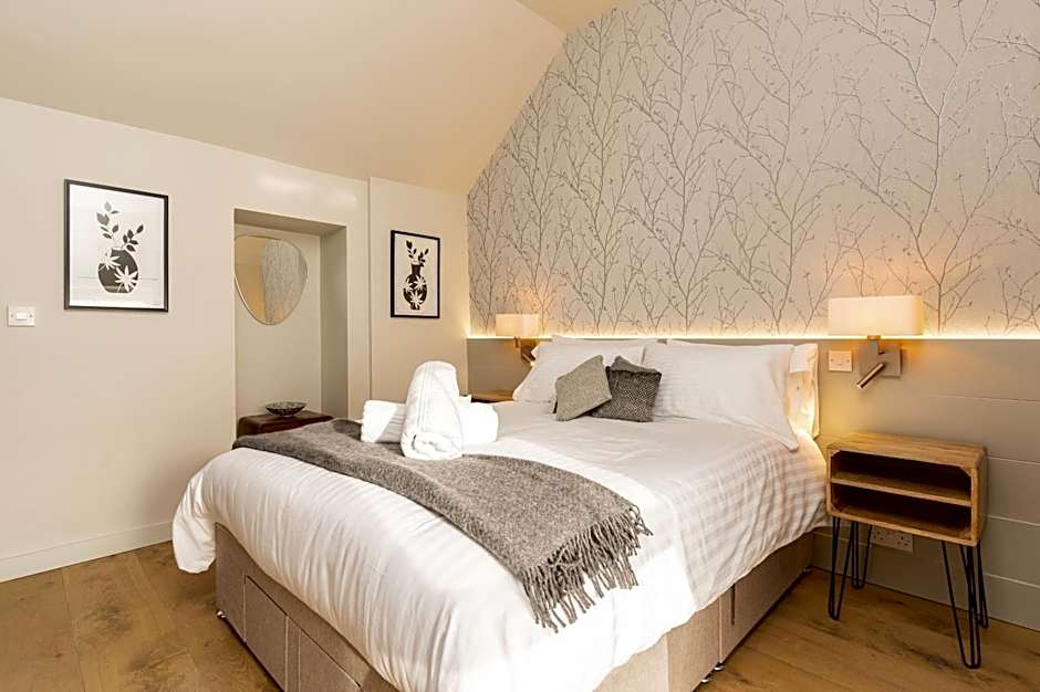 The Roost on Rock Road