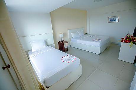 Triple Room with Sea View