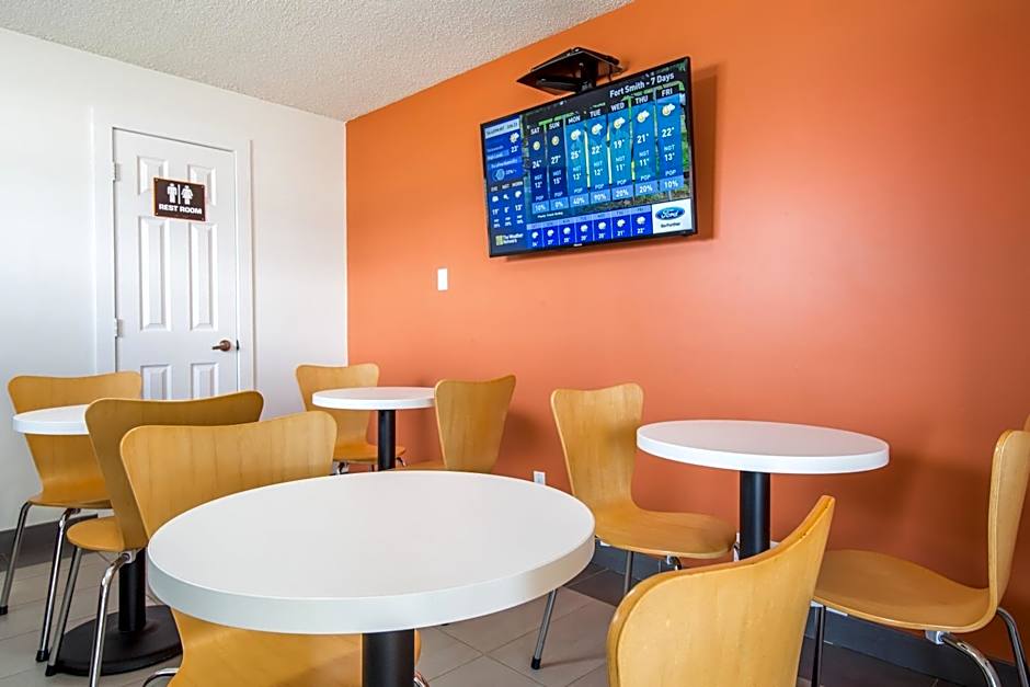 Motel 6-Fort Nelson, BC