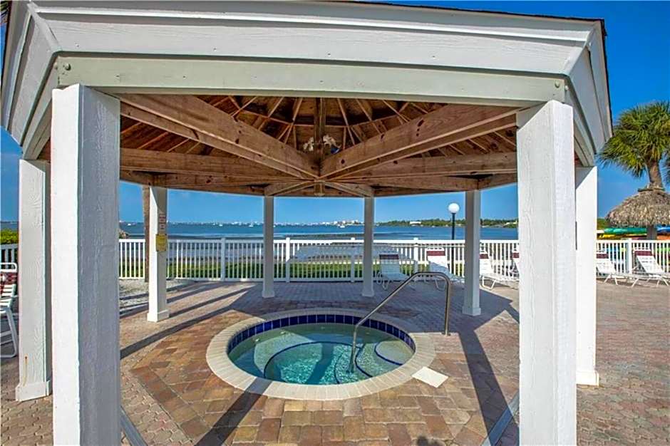 Waterfront Resort Condo w Beach