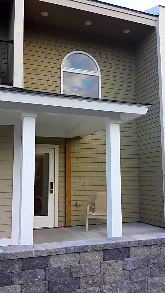 Belfast Harbor Inn