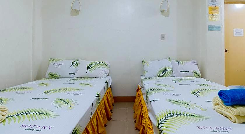 Golden Sunrise Hotel I by RedDoorz