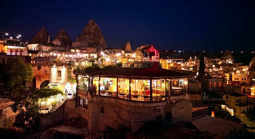 Maccan Cave Hotel