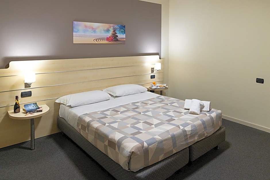 Hotel Giallo