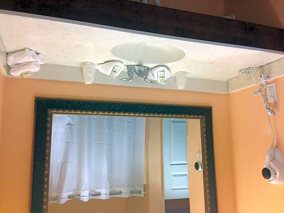 Monte Carlo Suites
