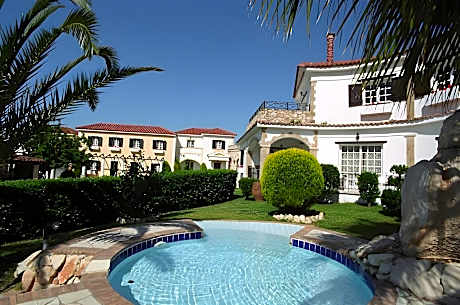 Anagenessis village hotel