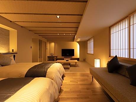 Family Room with Sauna