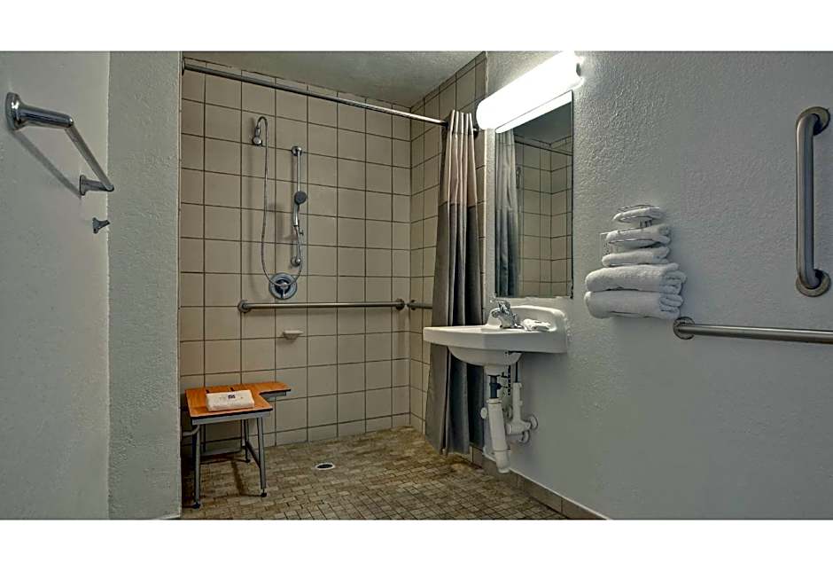 Motel 6 Dania Beach, FL