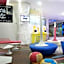 Berry Glee Thematic Hotel