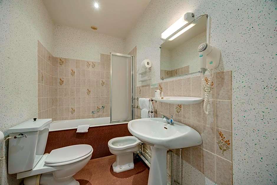 Brit Hotel Confort Bagnoles Normandie