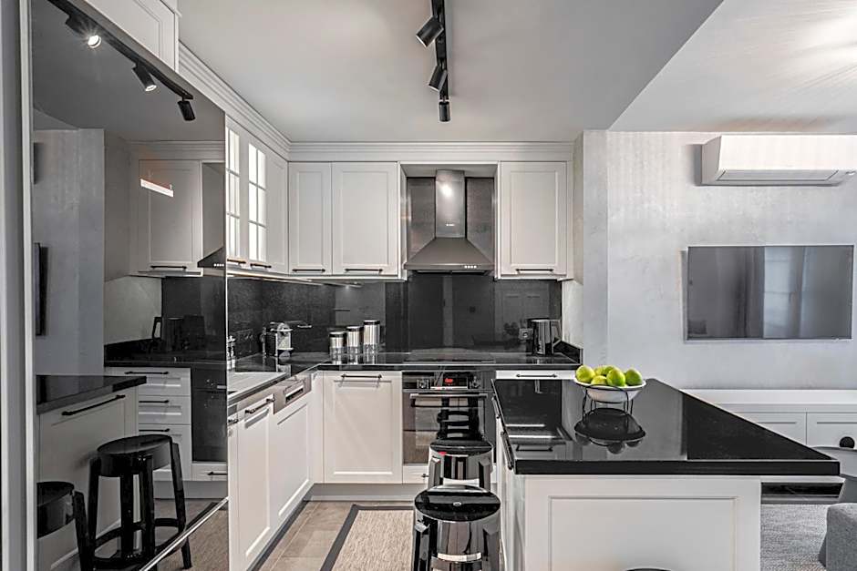 Ena Boutique Hotel & Residences