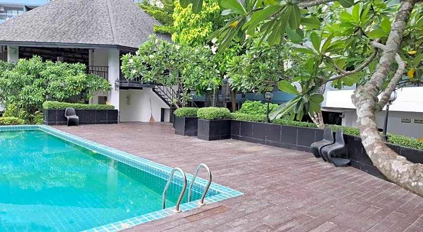 Baan Bangsarey Hotels