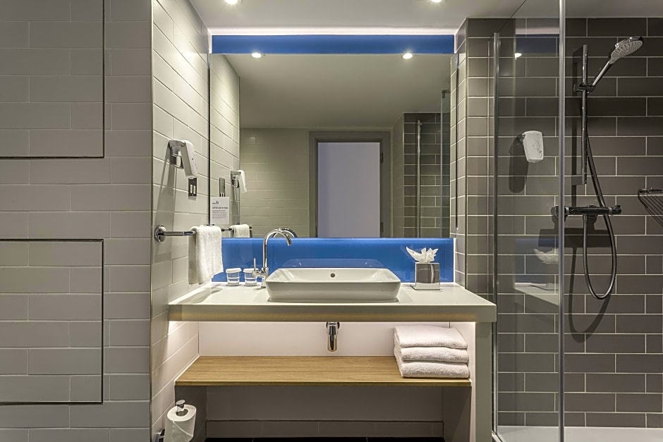 Holiday Inn Express Dublin-Airport By IHG