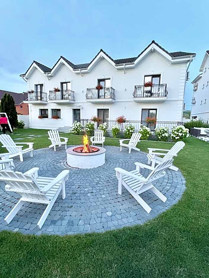 Krystal Boutique Mansion