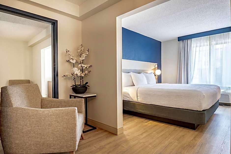 La Quinta Inn & Suites by Wyndham Danbury