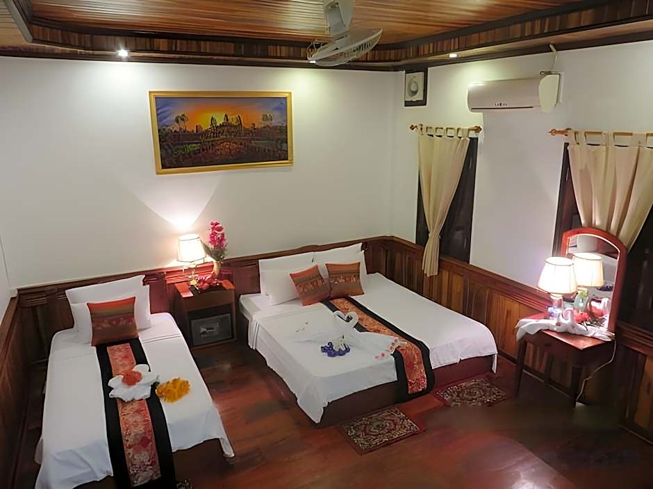 Luang Prabang Oudomlith Villa & Travel