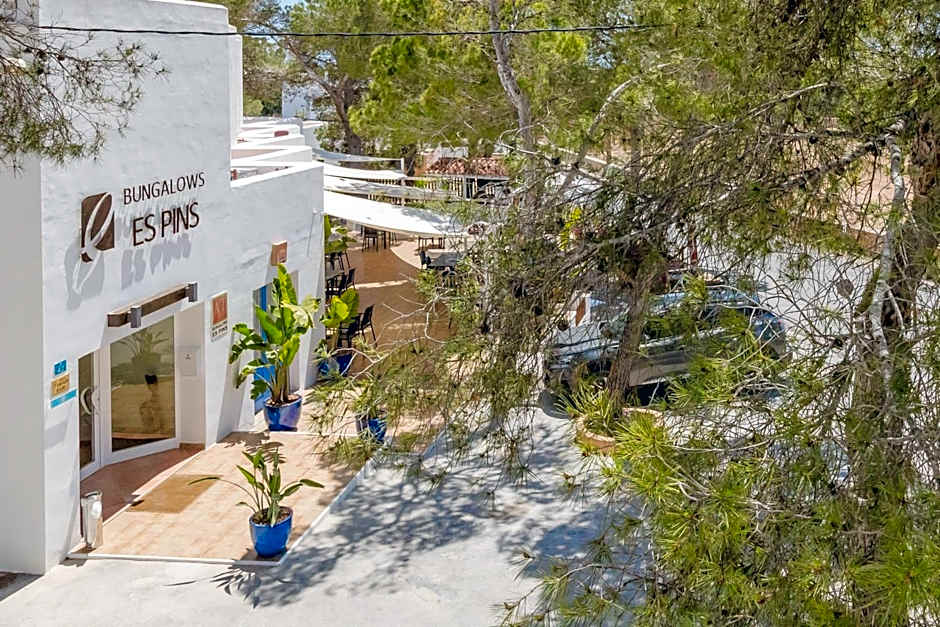 Bungalows Es Pins - Emar Hotels