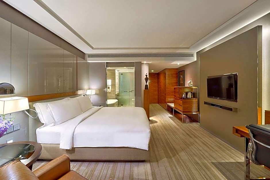 Photo 1 of 5 of Deluxe Premium 1 King Bed