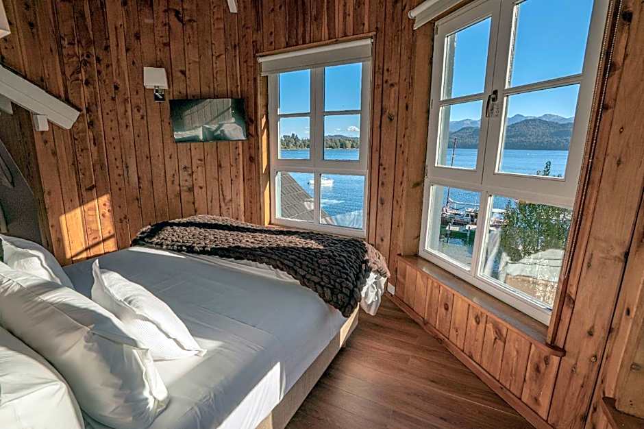 Photo 1 of 4 of Standard, Lake View