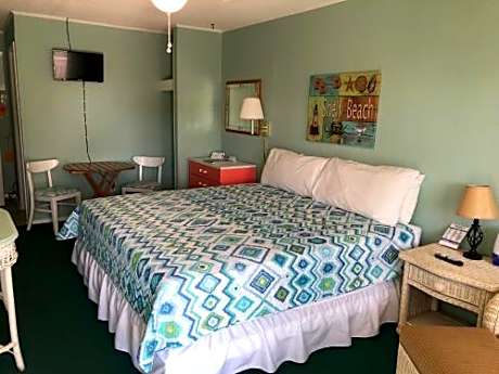 King Room with Side Ocean View #12