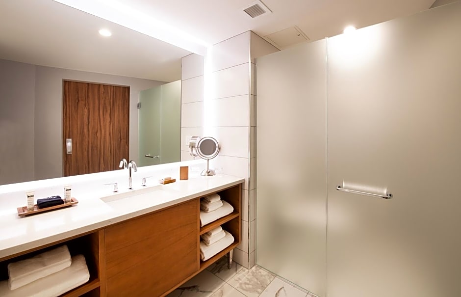 The Charter Hotel Seattle, Curio Collection By Hilton