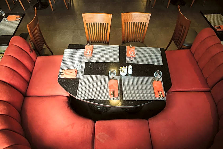 Pyramisa Cairo Suites & Casino Hotel