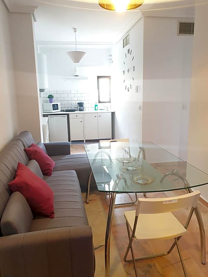 Hotel y Apartamentos Doña Lola