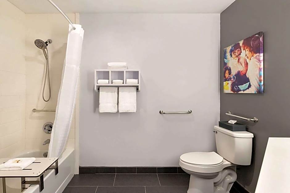 La Quinta Inn & Suites by Wyndham Dothan