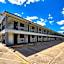 Scottish Inn & Suites