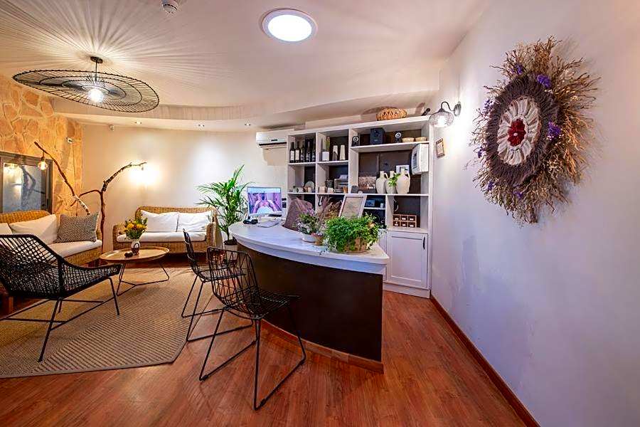 Cnaan Village Boutique Hotel & Spa