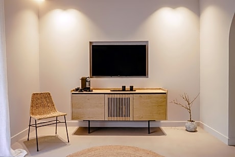 Nature Suite - Main Building