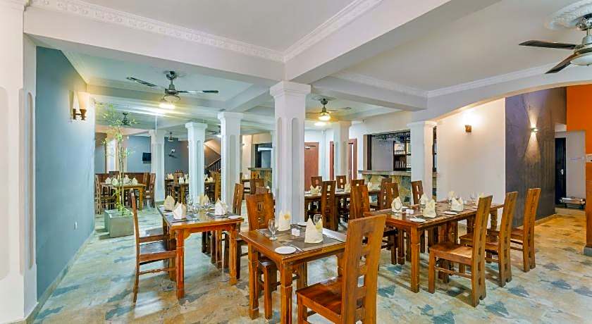 Hotel Travellers Nest