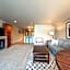 Grandview Lake Chelan- Waterfront View, Pool, Hot tub, Golf, 1 Min To Downtown
