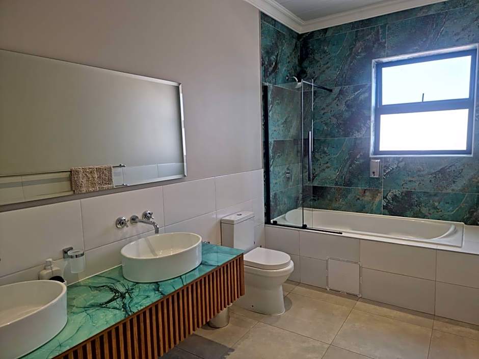 WavesEnd Wilderness Self-catering Units