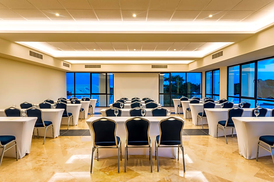 Ocean Riviera Paradise - All Inclusive