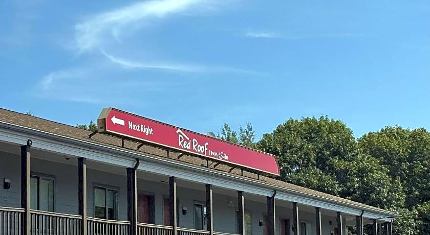 Red Roof Inn & Suites Swansea